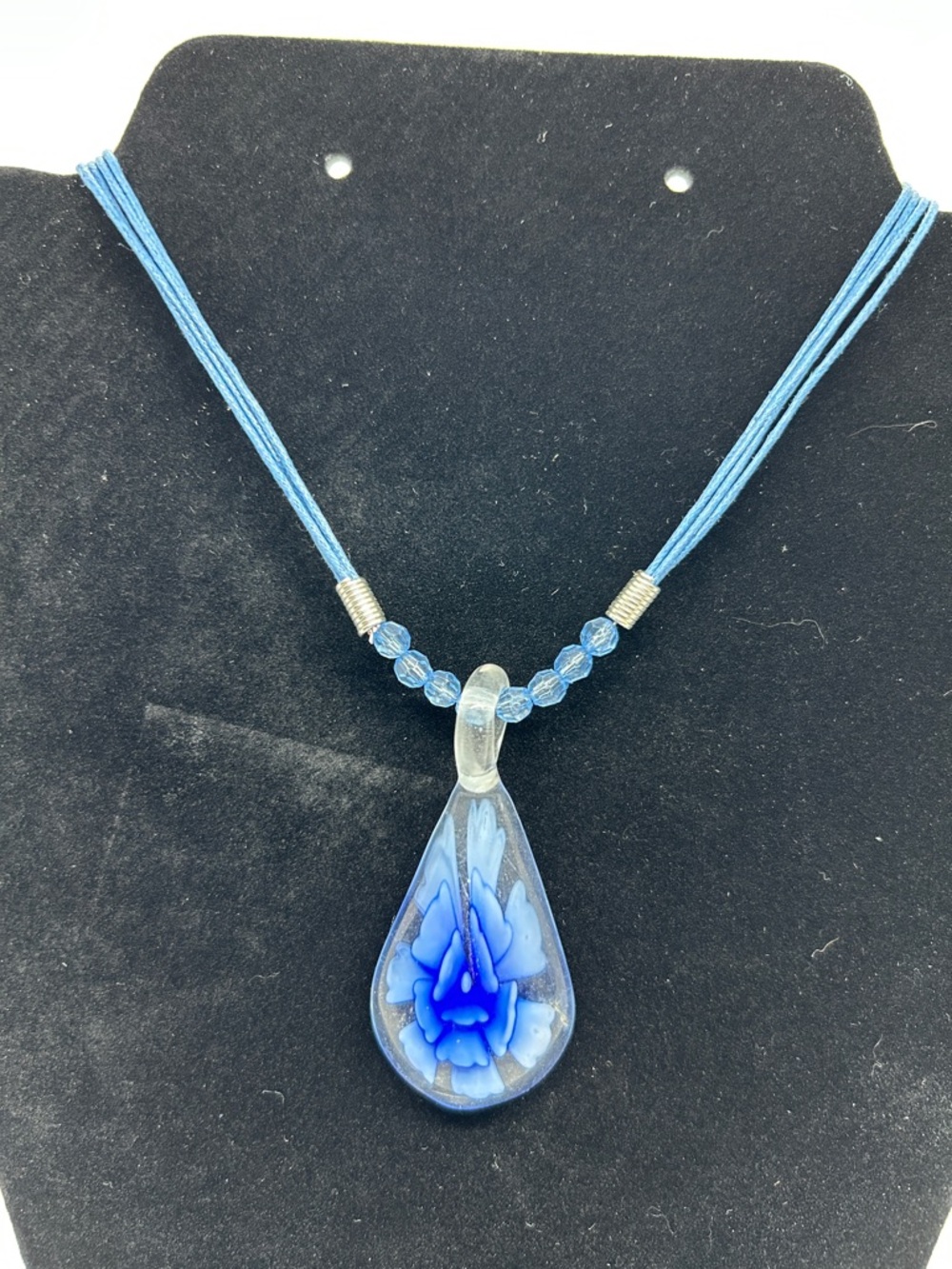 Blue Glass Teardrop Flower Pendant Necklace - Unbranded